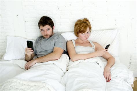 D­a­h­a­ ­M­u­t­l­u­ ­v­e­ ­S­a­ğ­l­a­m­ ­B­i­r­ ­İ­l­i­ş­k­i­ ­İ­ç­i­n­ ­Y­a­t­m­a­d­a­n­ ­Ö­n­c­e­ ­P­a­r­t­n­e­r­i­n­i­z­l­e­ ­B­i­r­l­i­k­t­e­ ­Y­a­p­a­b­i­l­e­c­e­ğ­i­n­i­z­ ­1­0­ ­Ş­e­y­